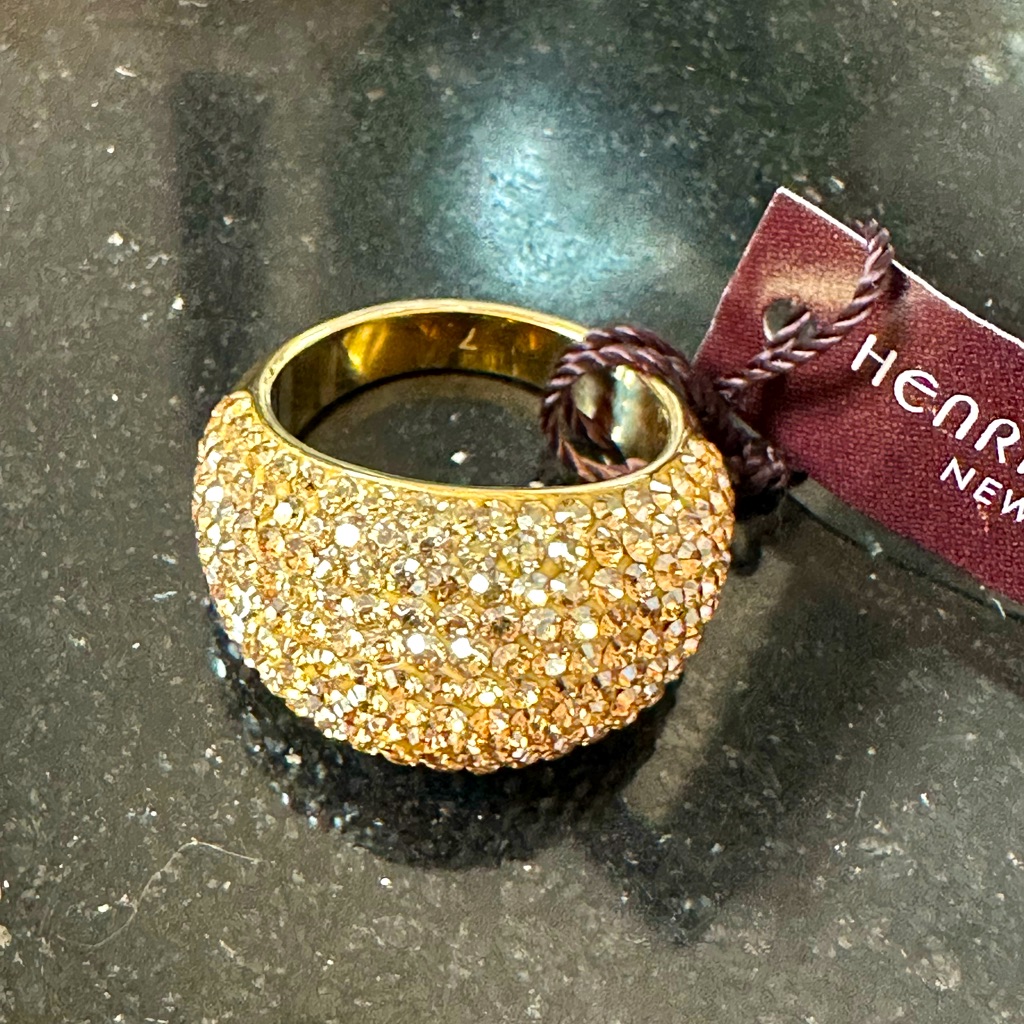 Sparkly Gorgeous Henri Bendel Good And Crystal Cocktail Ring Nwt Size 7